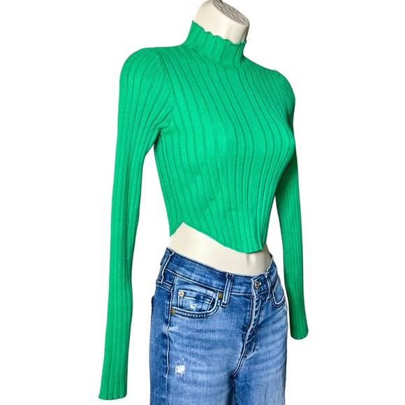 Altar’d State Size Small Kelly Green Ribbed Mock Neck Cropped Knit Sweater - Picture 2 of 4